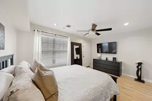 310 S Jensen Dr, Houston, TX 77003 - Photo 17