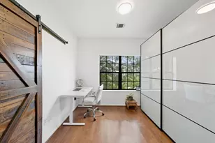 310 S Jensen Dr, Houston, TX 77003 - Photo 25