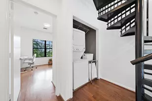 310 S Jensen Dr, Houston, TX 77003 - Photo 23