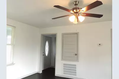 1242 Chevy Chase Drive, Angleton, TX 77515 - Photo 3