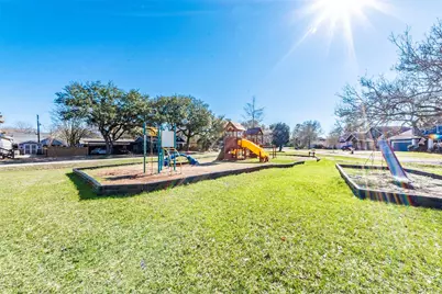 4702 Oak Street, Seabrook, TX 77586 - Photo 29