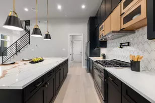 2307 St Emanuel St, Houston, TX 77004 - Photo 9