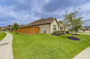 8603 Sun Coral Dr, Cypress, TX 77433 - Photo 3