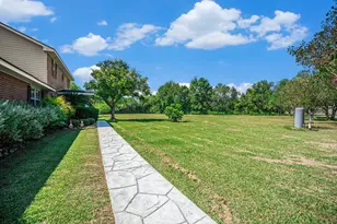 12421 Roy Rd, Brookside, TX 77581 - Photo 31