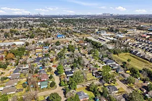 13915 Nitida St, Houston, TX 77045 - Photo 29