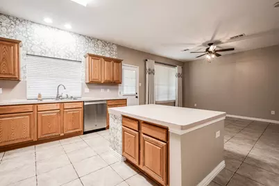 5022 Double Eagle Drive, Pasadena, TX 77505 - Photo 9