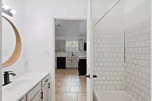 12322 Royal Lake Dr, Conroe, TX 77303 - Photo 15