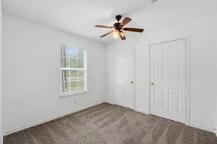 12322 Royal Lake Dr, Conroe, TX 77303 - Photo 11