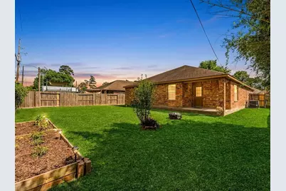 407 Corydon Drive, Houston, TX 77336 - Photo 31