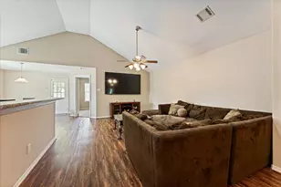 407 Corydon Dr, Houston, TX 77336 - Photo 5