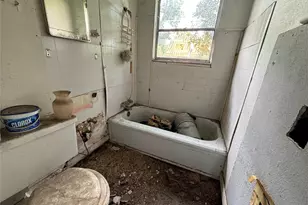 766 Fortune St, Houston, TX 77088 - Photo 9