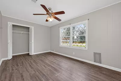 515 24th Avenue N, Texas City, TX 77590 - Photo 15
