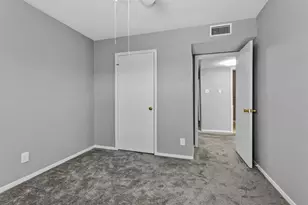 11515 Burdine St, Houston, TX 77035 - Photo 27