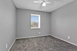 11515 Burdine St, Houston, TX 77035 - Photo 25