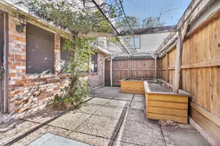 11515 Burdine St, Houston, TX 77035 - Photo 33