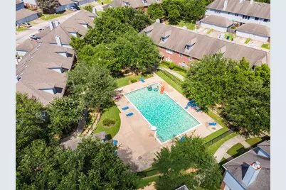1289 El Camino Village Drive, Houston, TX 77058 - Photo 35