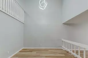 11504 Village Pl Dr, Houston, TX 77077 - Photo 9