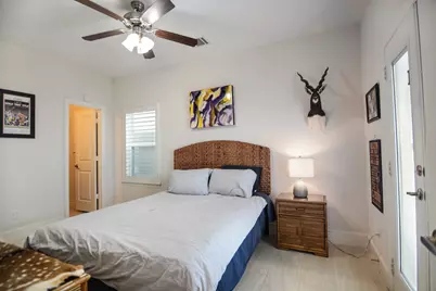 964 W 24th Street, Houston, TX 77008 - Photo 3
