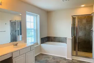 7822 Koloa River Ct, Houston, TX 77040 - Photo 7