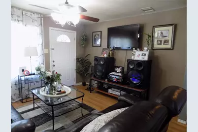 5016 Creekmont Drive, Houston, TX 77091 - Photo 9