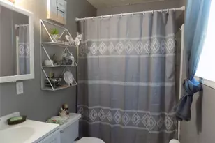 5016 Creekmont Dr, Houston, TX 77091 - Photo 19