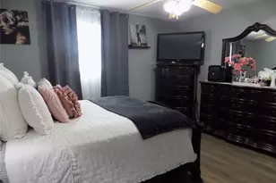 5016 Creekmont Dr, Houston, TX 77091 - Photo 17