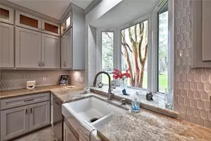 15461 Bedford Ln, Conroe, TX 77384 - Photo 13