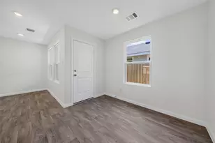 11927 Detar Ct, Willis, TX 77378 - Photo 9