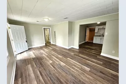 202 N Logan Street, Texas City, TX 77590 - Photo 5