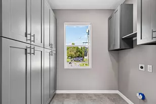 5921 Jackson Ln, Texas City, TX 77591 - Photo 9