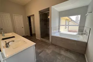 16430 Elmwood Point Ln, Sugar Land, TX 77498 - Photo 17