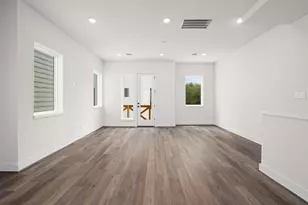 3905 Pinemont Dr, Houston, TX 77018 - Photo 13
