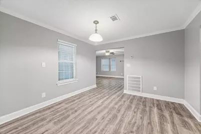 601 W Cleveland Street, Baytown, TX 77520 - Photo 11