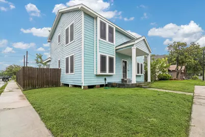 601 W Cleveland Street, Baytown, TX 77520 - Photo 1