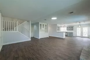 11902 Brook Meadows Ln, Meadows Place, TX 77477 - Photo 5