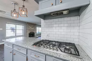 11902 Brook Meadows Ln, Meadows Place, TX 77477 - Photo 15