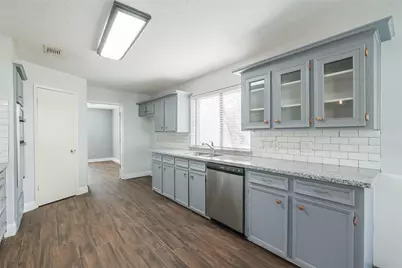11902 Brook Meadows Lane, Meadows Place, TX 77477 - Photo 11