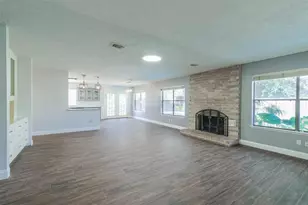11902 Brook Meadows Ln, Meadows Place, TX 77477 - Photo 7