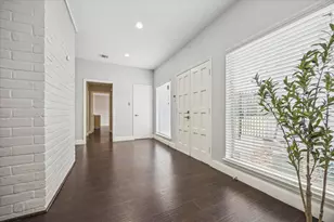 11947 Briar Forest Dr, Houston, TX 77077 - Photo 5