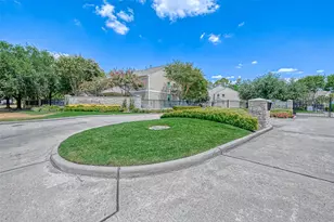 13600 Breton Ridge St, Houston, TX 77070 - Photo 43