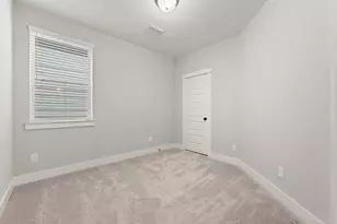 963 Ford Pines Ln, Houston, TX 77091 - Photo 33