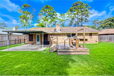 7306 Cottonwood Drive, Baytown, TX 77521 - Photo 19