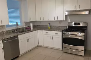 14 Gulf Ln, Galveston, TX 77550 - Photo 19