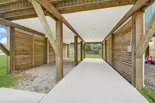 911 13th St, San Leon, TX 77539 - Photo 21