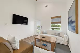 911 13th St, San Leon, TX 77539 - Photo 5