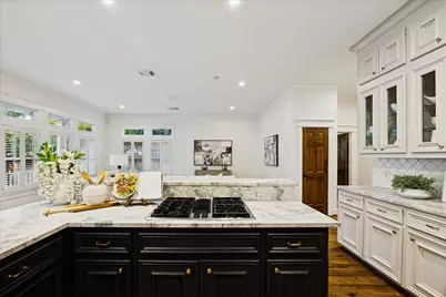 401 W 21st Street, Houston, TX 77008 - Photo 17