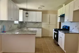 122 22nd Ave N, Texas City, TX 77590 - Photo 5