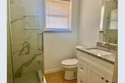 122 22nd Avenue N, Texas City, TX 77590 - Photo 9