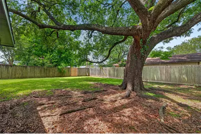 402 Christina Lane, Friendswood, TX 77546 - Photo 37