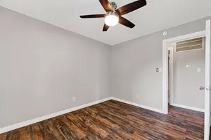 402 Christina Ln, Friendswood, TX 77546 - Photo 27